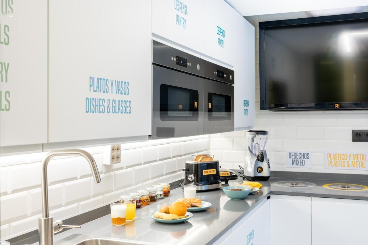Petit Hostel Palacio Real Madryt Zewnętrze zdjęcie
